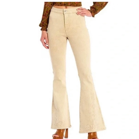 Chelsea & Violet Bell Bottom Tan Size 26 - Picture 3 of 6